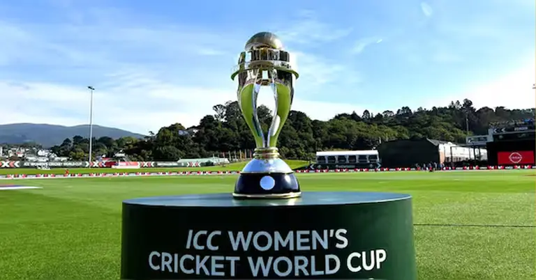 নারী বিশ্বকাপের ট্রফি